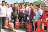 Rajasthan LPG Crisis Govt Cancels Officers Leave as Gas Shortage Hits Hotels Industry Relief Uncertain