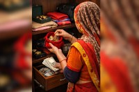 Jaipur Maid Theft Case Domestic Help Accused of Stealing Cash and Gold Jewellery from Jagatpura House