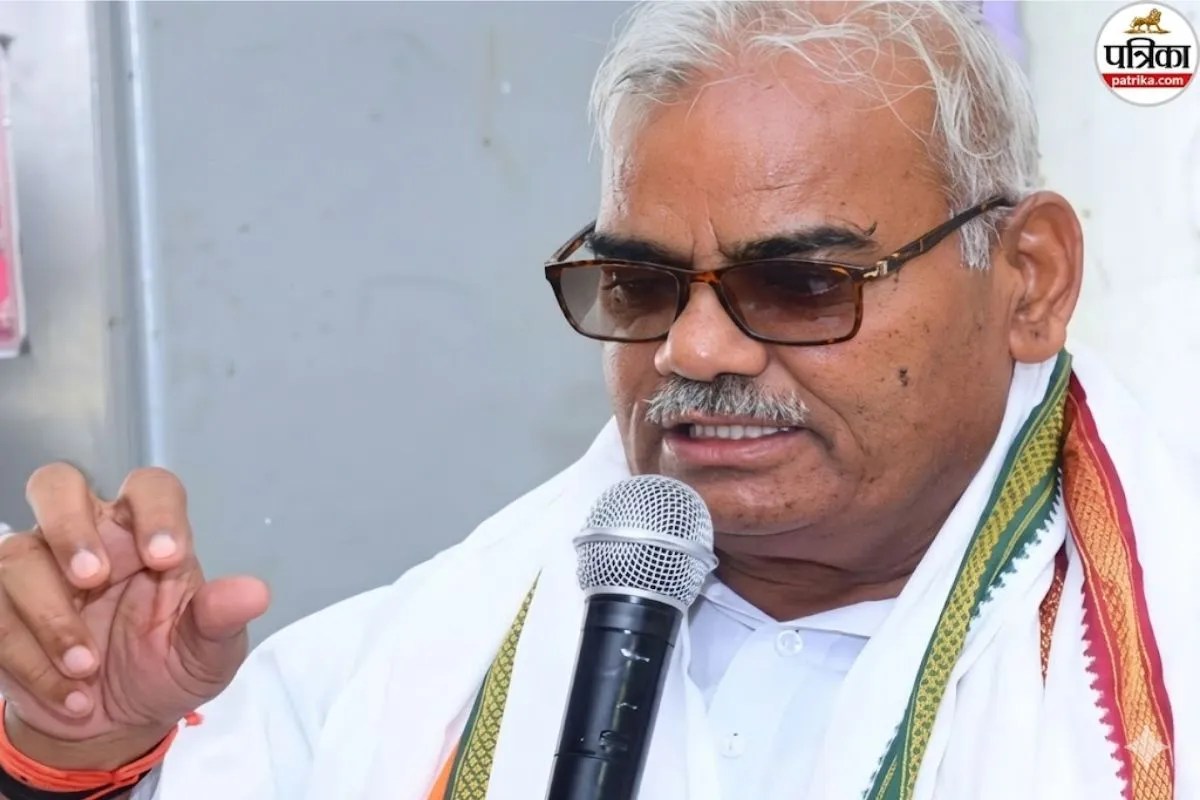 Rajasthan Education Minister Madan Dilawar warns against double-faced people says cow killers share stage