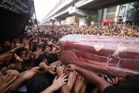 कूफा मस्जिद से इमामबाड़ा तकि जैदी तक हजारों लोगों की मौजूदगी, ड्रोन और सीसीटीवी से निगरानी (फोटो सोर्स : Ritesh Singh )