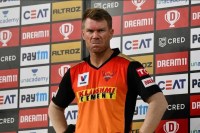 David Warner Angry, David Warner in PSL,David Warner PSL News , David Warner Angry on Babar Azam , PSL 2026 Controversy , Pakistan Petrol Shortage League , PSL vs IPL 2026 , Karachi Kings Captain David Warner , Pakistan Cricket Board Oil Crisis