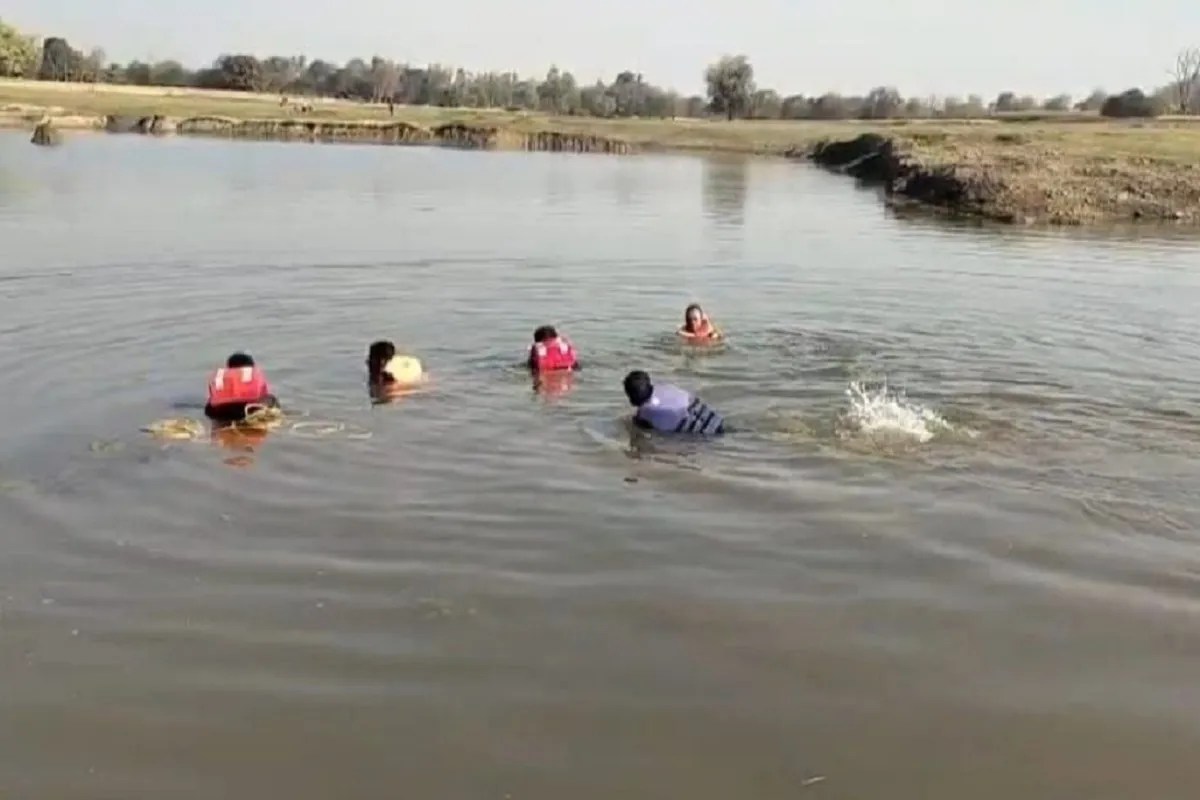 गुजरात में रंगोत्सव धुलंडी पर डूबने से 20 लोगों की मौत