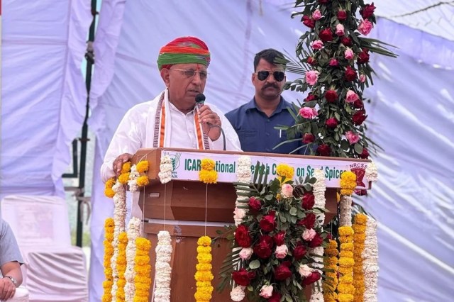 केंद्रीय कृषि राज्य मंत्री भागीरथ चौधरी