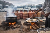 गैस संकट से राजसमंद में पर्यटन उद्योग पर संकट, फोटो मेटा एआइ