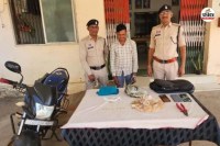 सुनसान रास्तों पर ‘लिफ्ट’ के नाम पर लूट! अकेली महिलाओं को बनाता था निशाना, शातिर आरोपी गिरफ्तार(photo-patrika)