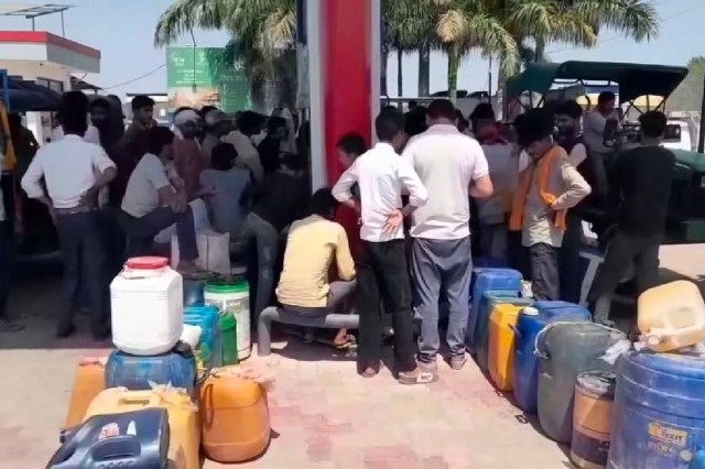 Damoh Petrol Pump