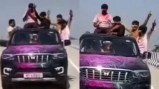 कार पर स्टंट, फोटो सोर्स- वीडियो ग्रैब वायरल इंस्टाग्राम 'पुष्पा भाऊ 8003'