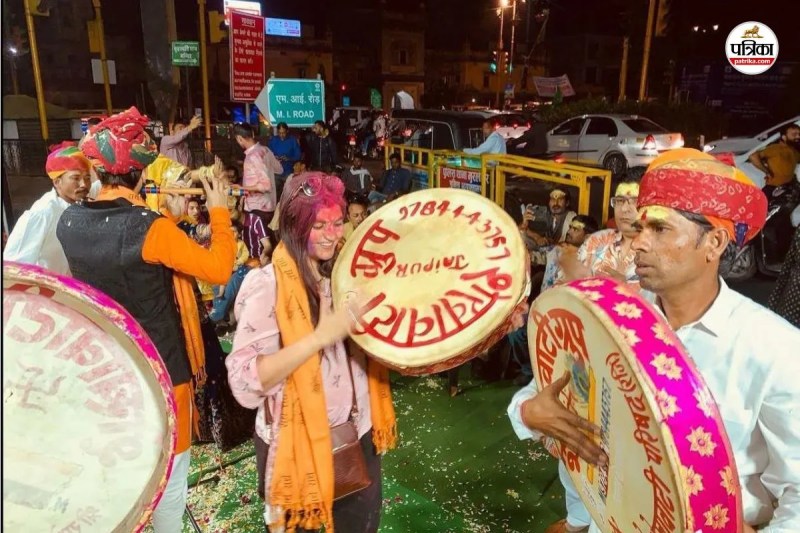 Jaipur Holi used to have abusive language but this Unique tradition has now changed during festival of colours