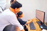 MP News Union Minister jyotiraditya scindia inaugurated phisycal digital center in umri village guna