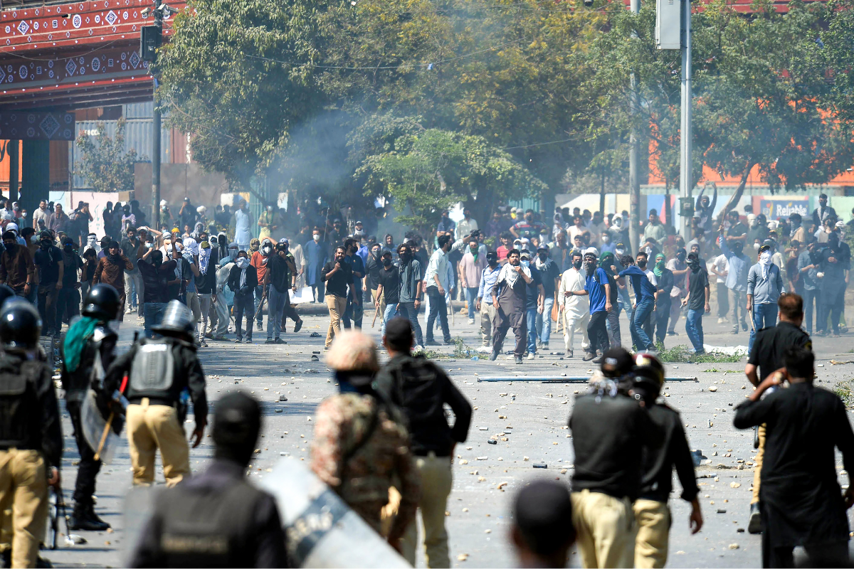 The Chaos in Pakistan After News of Khamenei Death and Why 26 Lives Were Lost