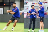 अभिषेक शर्मा और वरुण चक्रवर्ती (फोटो- IANS)