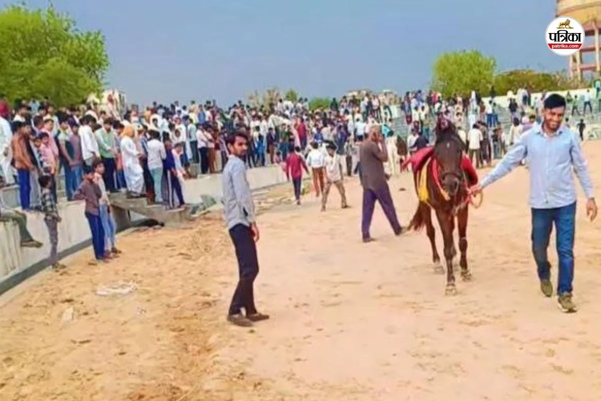 The unique tradition of leaving the village on Holi