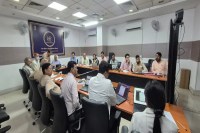 यूपी रेरा का बड़ा फैसला: ₹6,800 करोड़ की 24 रियल एस्टेट परियोजनाओं को मंजूरी, 13 जिलों में होगा विकास (फोटो सोर्स : भाषा WhatsApp News Group)