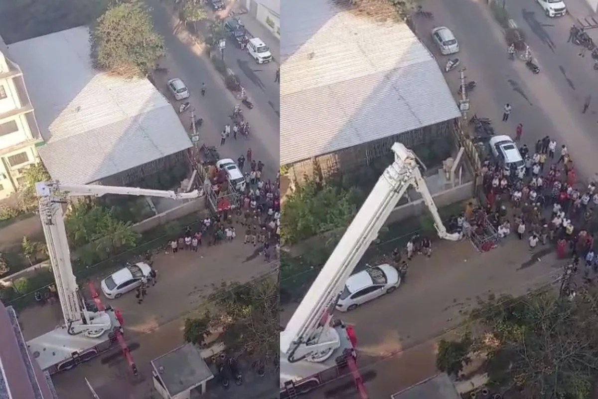 Jaipur Fire in 10 Storey Building 8 Trapped on Terrace Elderly Woman Rescued by Crane 200 Inside