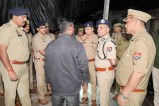 घटनास्थल का निरीक्षण करते, फोटो सोर्स-हरदोई पुलिस