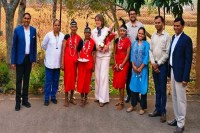 CG Tourism: विदेशी सैलानियों को लुभा रहा छत्तीसगढ़, वर्ष 2025 में 820 पर्यटकों ने प्रदेश की यात्रा