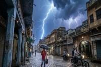 heavy rain alert on 31st and 1st april in up know latest weather update report