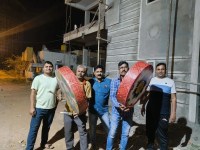 हुब्बल्ली में चंग की थाप पर होली के फाल्गुनी गीत गाते राजस्थानी प्रवासी।