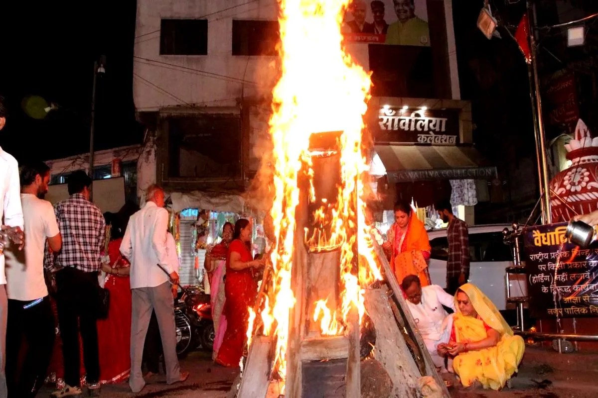 Holika Dahan 2026 news ratlam