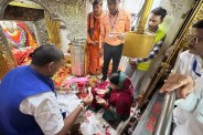 Minister Radha Singh Video viral of Performing Puja in Sharda Mata Temple Sanctum mp news