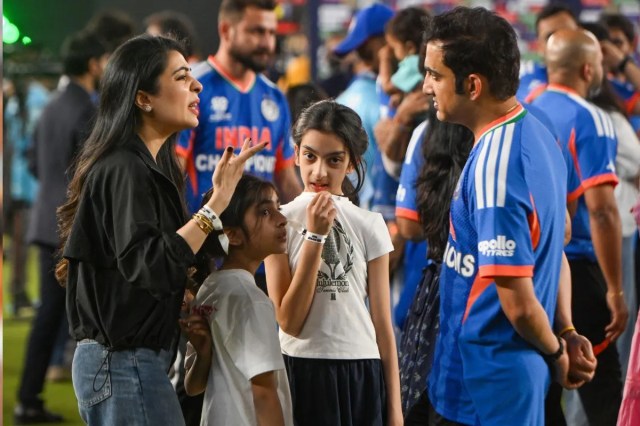 Gautam Gambhir Family World Cup Win (गौतम गंभीर फैमिली वर्ल्ड कप जीत)