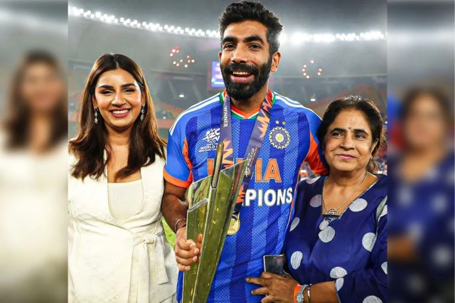 Jasprit Bumrah wife Sanjana Ganesan and mother