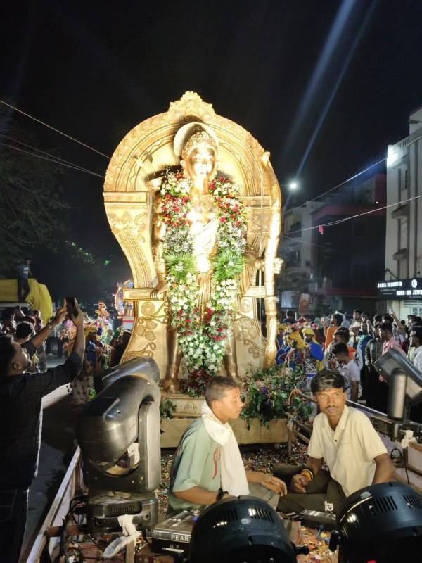 Chaitra Navratri 2026: सात समंदर पार आस्था की लहरें… चैत्र नवरात्र के साथ नव संवत्सर 2083 की शुरुआत, देखें Photo