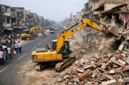 road will be 60 feet wide