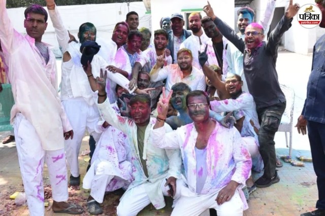 Tejashwi Yadav Holi Photos