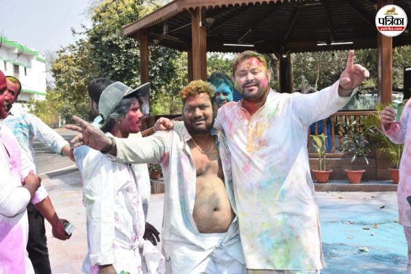 Tejashwi Yadav Holi Photos