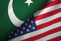 Flags of US and Pakistan