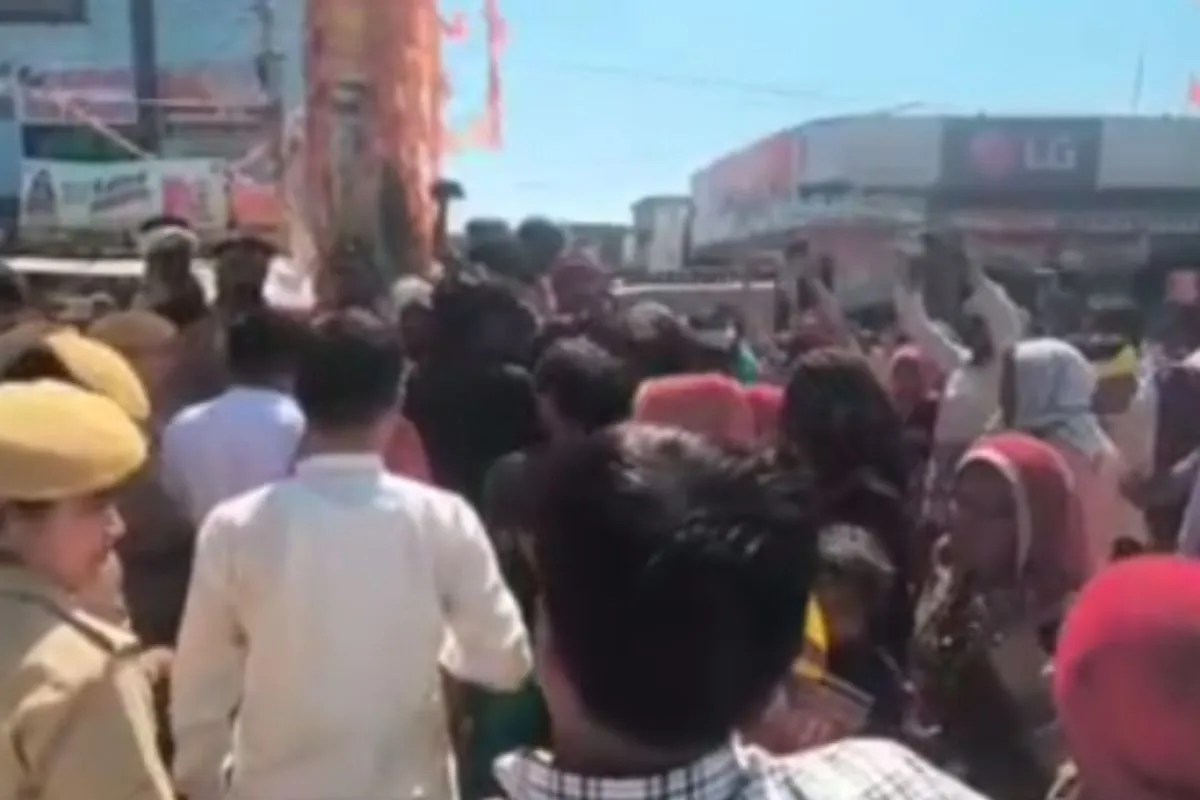 Rajasthan Runaway Trailer Crushes Sleeping Workers in Jhunjhunu 3 Killed Including 2 Girls 3 Children Critical