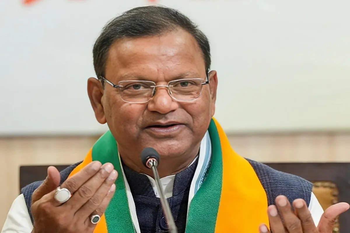 BJP vs SP: सपा के आरोपों पर भाजपा का करारा वार, पंकज चौधरी बोले-झूठ और भ्रम की राजनीति बेनकाब