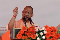 यूपी में ईंधन कालाबाजारी पर बड़ा एक्शन (फोटो सोर्स : भाषा WhatsApp News Group)