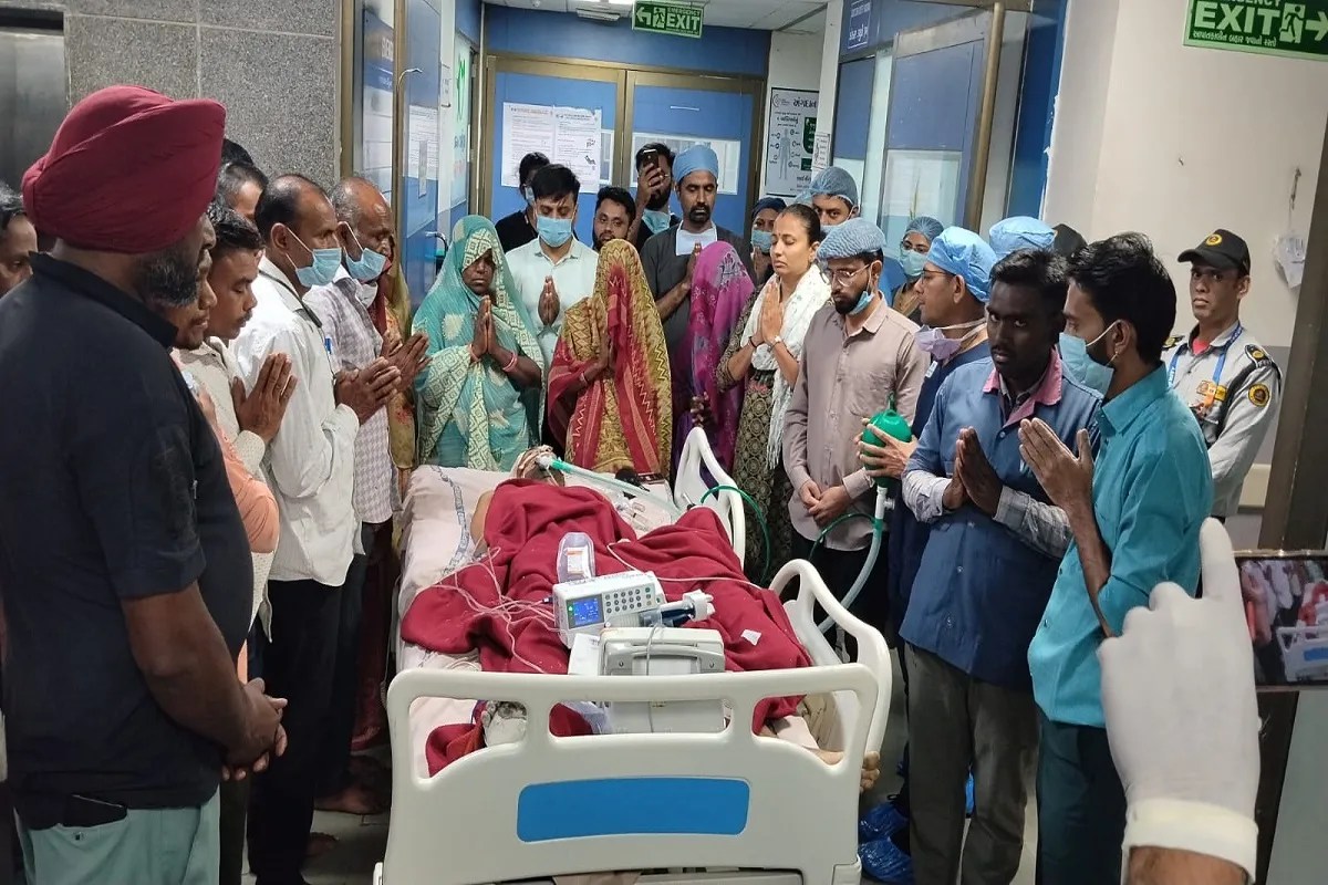 पत्नी का साहस: ब्रेनडेड पति के अंगदान से सात जिंदगियों को जीवनदान