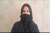 लखनऊ: ठाकुरगंज में हनी ट्रैप का बड़ा खुलासा, नाबालिग को फंसाने वाली महिला पर गंभीर धाराओं में मुकदमा (फोटो सोर्स : भाषा WhatsApp News Group)