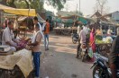 नगरपालिका को भरपूर राजस्व देने वाले साप्ताहिक इतबारा बाजार को अव्यवस्थाओं का ग्रहण लग रहा है। बाजार का स्वरुप सिमट रहा है, अतिक्रमण से बाजार परिसर संकीर्ण होने का खामियाजा न केवल व्यापारियों बल्कि शहर के नागरिकों को भी भुगतना पड़ रहा है।