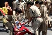 मुख्यमंत्री के सख्त हस्तक्षेप के बाद वेतन वृद्धि पर कंपनी की सहमति, कार्यस्थल सुविधाओं में भी होगा सुधार (फोटो सोर्स : भाषा WhatsApp News Group)