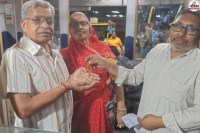 Bhilwara Bus Conductor Returns Gold Necklace Sets Remarkable Example of Humanity