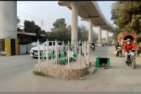 MG रोड पर ‘अवैध मजार’ का विवाद गरमाया