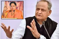 Ashok Gehlot and Vasundhara Raje - File PIC