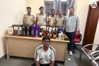 ट्रेनों में शराब तस्करी का आरोपी अरेस्ट, पत्रिका फोटो
