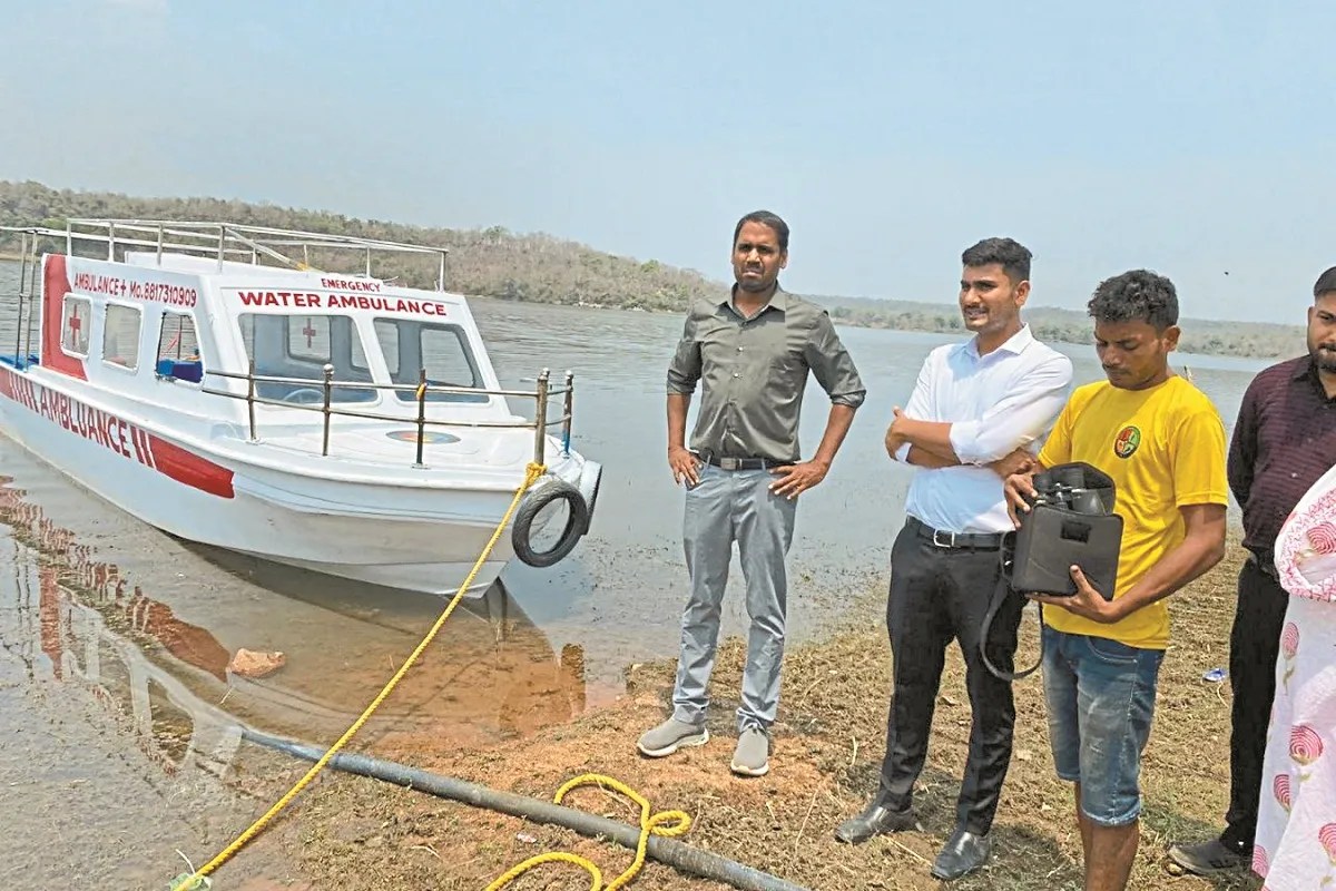 वाटर एंबुलेंस सेवा (photo source- Patrika)