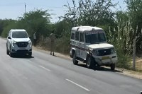 Madan Rathore convoy accident, Rajasthan BJP leader convoy crash, escort vehicle overturn Rajasthan, steering failure car accident India, Jalore Bagoda accident news, police vehicle crash Rajasthan, VIP convoy safety issue, ASI injured accident Rajasthan, India road accident news, convoy incident Rajasthan BJP, police escort vehicle accident, Rajasthan highway accident, Bharat Mala expressway accident, Bagoda road mishap, political leader convoy news