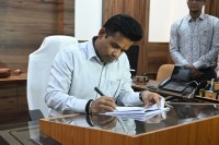 Jodhpur district collector, Alok Ranjan IAS, Jodhpur administration news, Rajasthan IAS officer, district collector joining, flagship schemes Rajasthan, Panch Gaurav program, Jodhpur governance update, water supply management, canal closure impact, LPG supply monitoring, public grievance hearing, Rajasthan development schemes, Jodhpur officials meeting, administrative changes Rajasthan