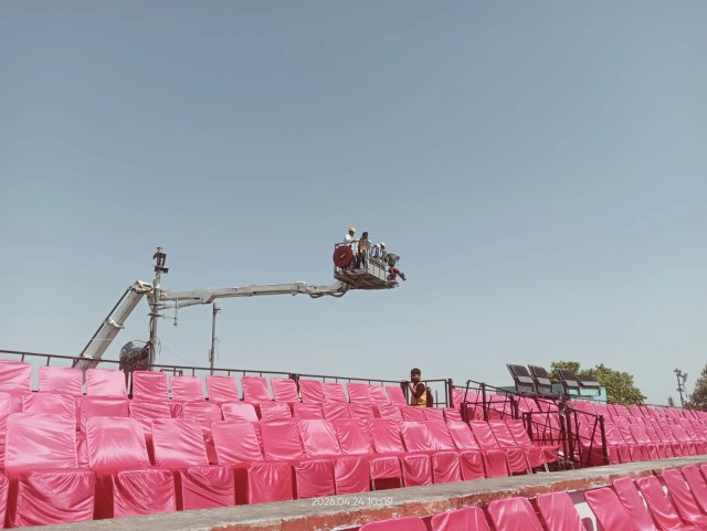 सुरक्षा को लेकर मैदान में शुक्रवार को मॉक ड्रिल भी की गई, फोटो - पत्रिका