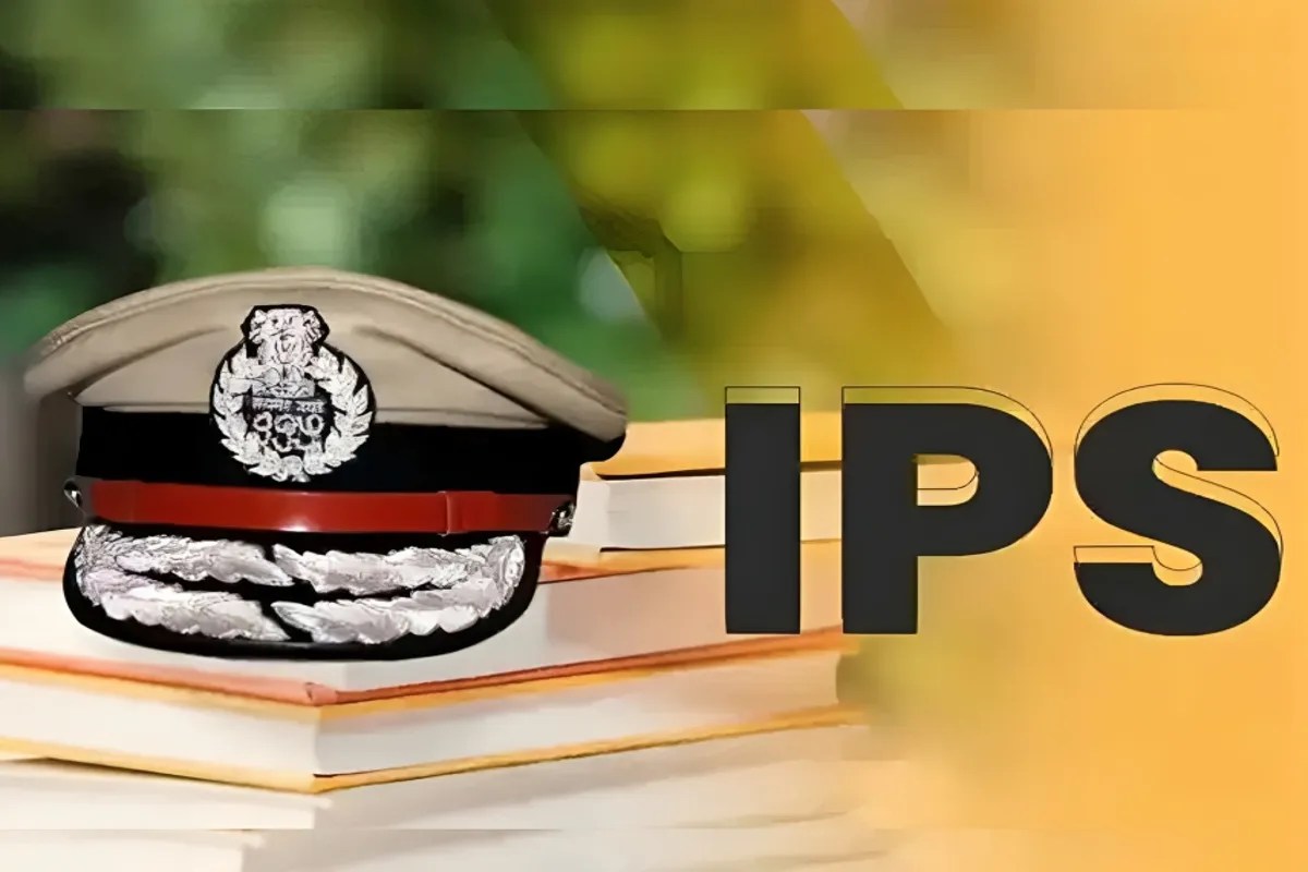 सहारनपुर, मेरठ, लखनऊ समेत कई जिलों में बदलाव; युवा अधिकारियों को मिली अहम जिम्मेदारियां (फोटो सोर्स : भाषा WhatsApp News Group)