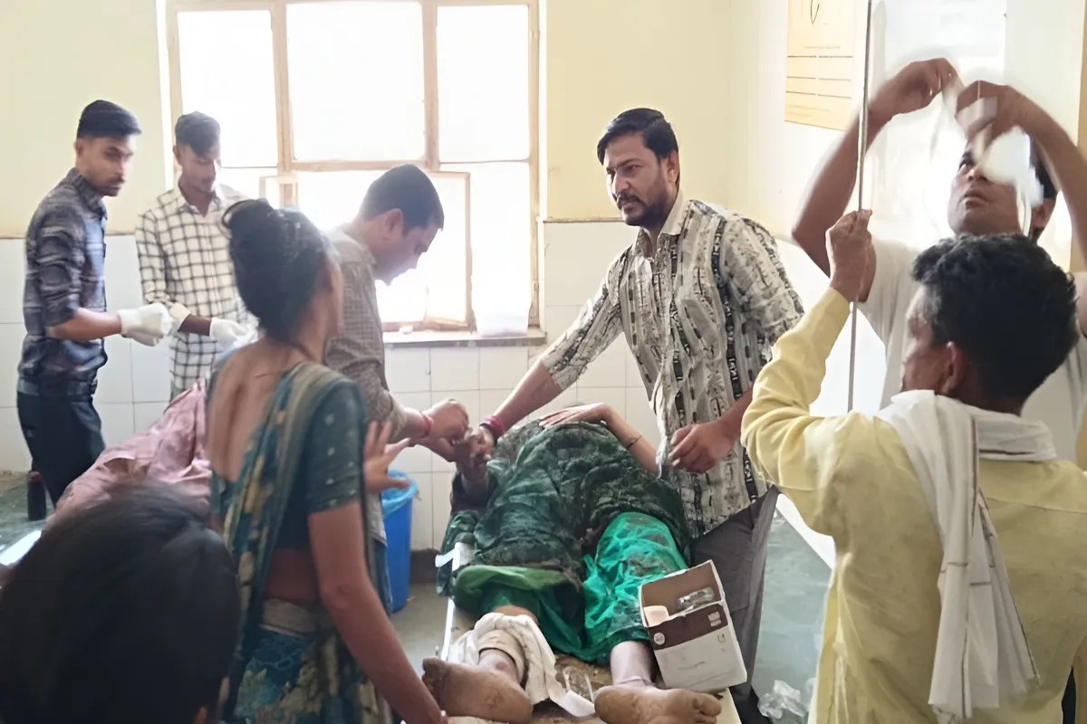 Jhalawar Accident, Jhalawar Road Accident, Jhalawar Tractor-Trolley Accident, Manohar Thana accident, Dangipura road accident, tractor trolley accident Rajasthan, Rajgarh MP devotees accident, goat cause accident India, tractor overturned accident, child death road accident, Balaji dham devotees accident, rural road accident Rajasthan, 11 month baby death accident, Rajasthan breaking accident, highway accident rural area, road safety issue Rajasthan, tragic accident news