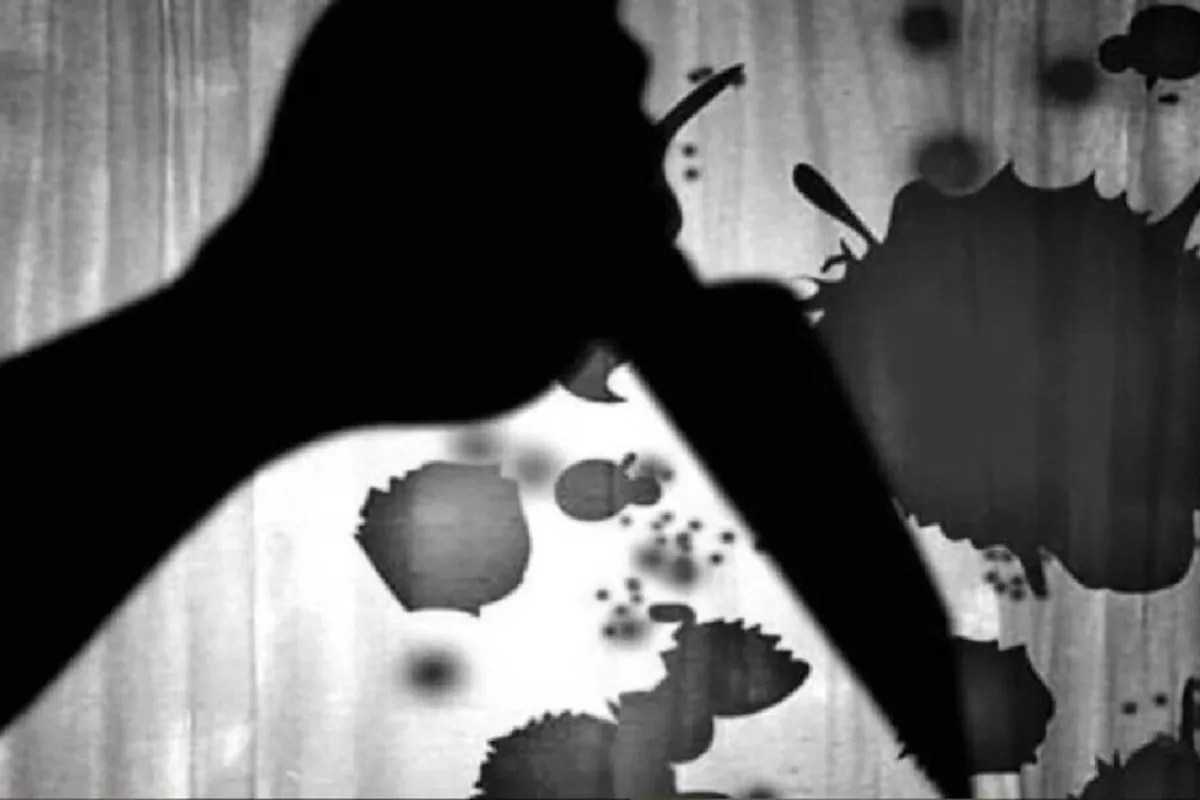 पत्नी की हत्या के बाद पति ने खुद पर किया जानलेवा वार