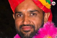 Rajasthan Success Story Balotra Gida Goat herder Karim Khan becomes lecturer 174th rank Lecturer Recruitment Exam 2024